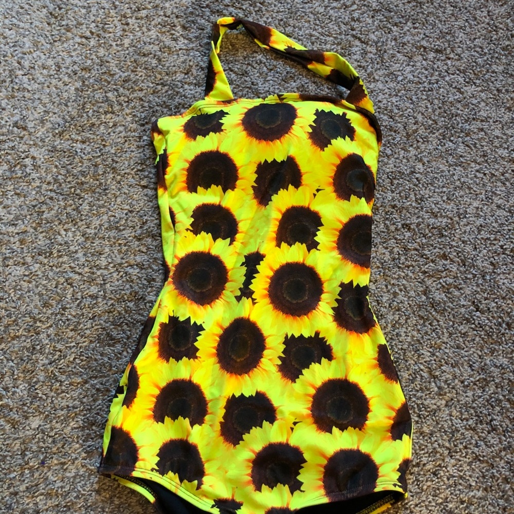 One piece swimsuit